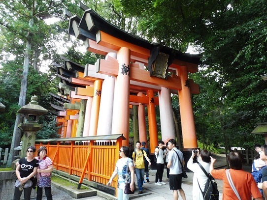 伏見稲荷1140033.jpg