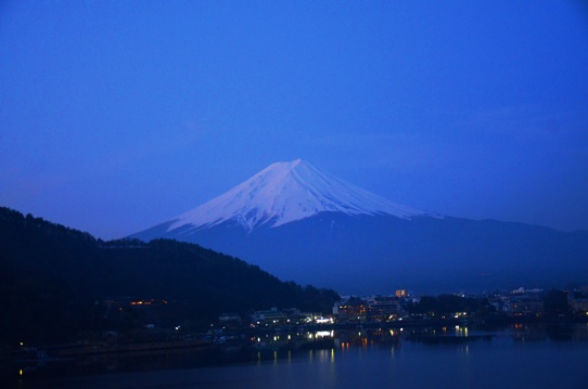 夜明けの富士1220.jpg