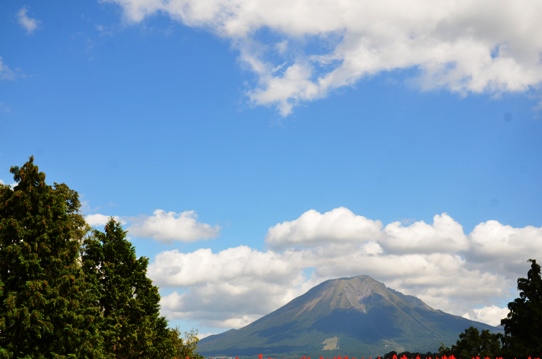 空と大山7492.jpg