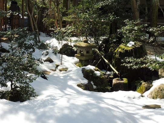 雪の足立美術館1200120.jpg